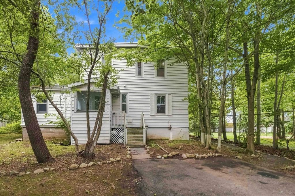 8 Franklyn Street, Dartmouth