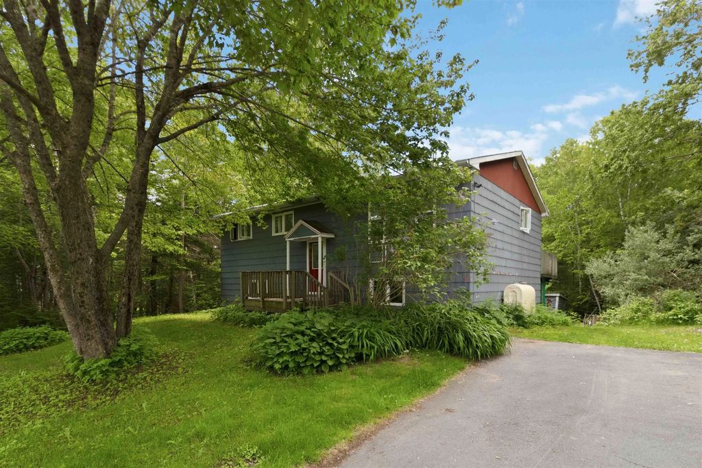 2856 Beaver Bank Road, Beaver Bank