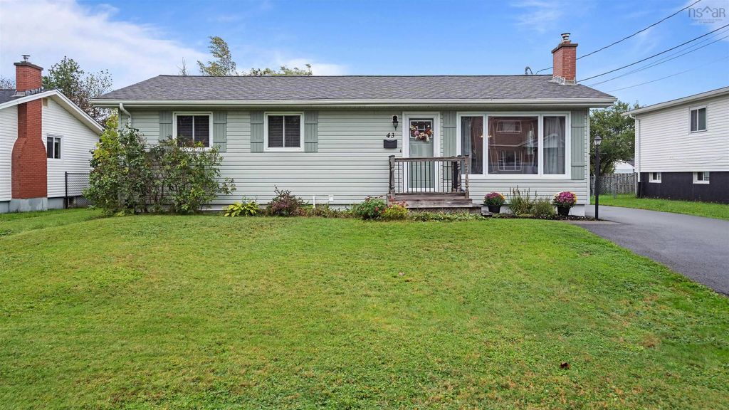 43 Chittick Avenue, Dartmouth