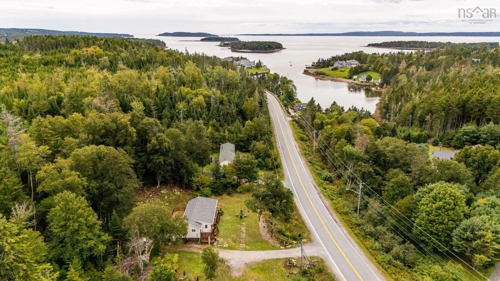 10951 Peggy's Cove Road, Seabright