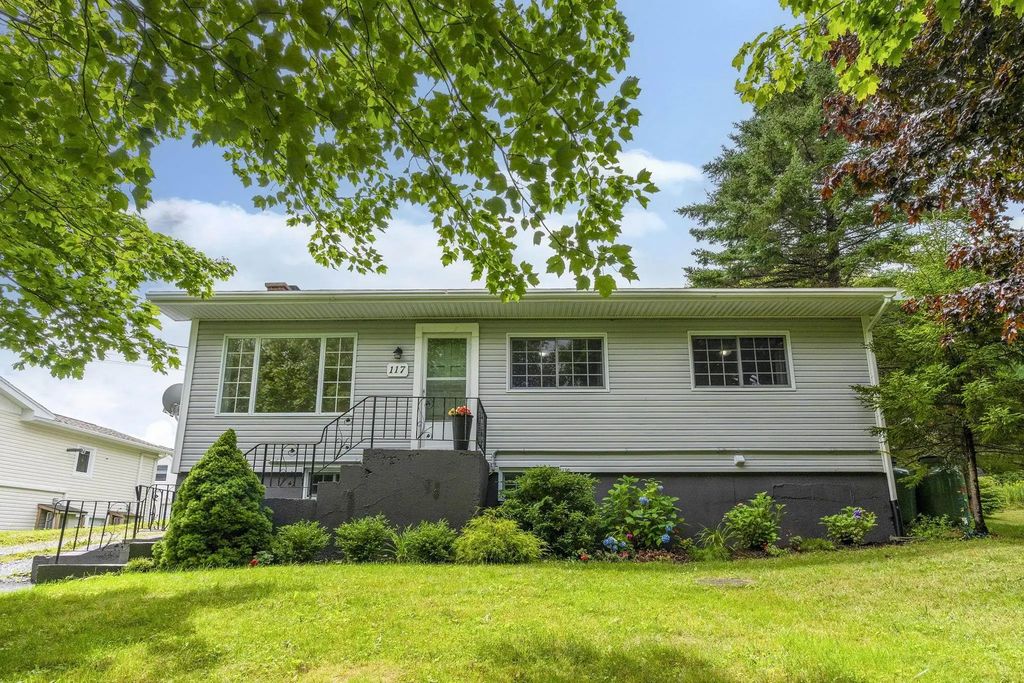 117 Brookside Road, Brookside