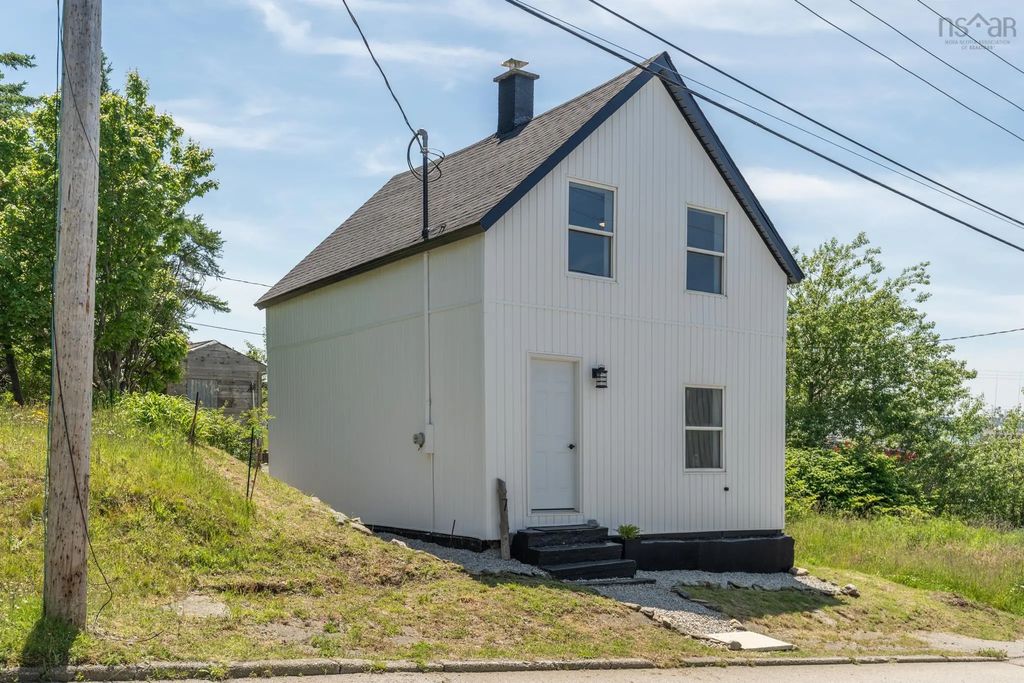 7 Pearl Street, Yarmouth