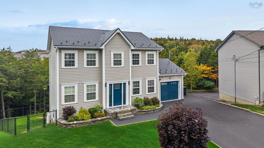 35 Iron Court, Middle Sackville