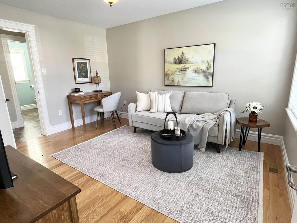 35 Iron Court, Middle Sackville