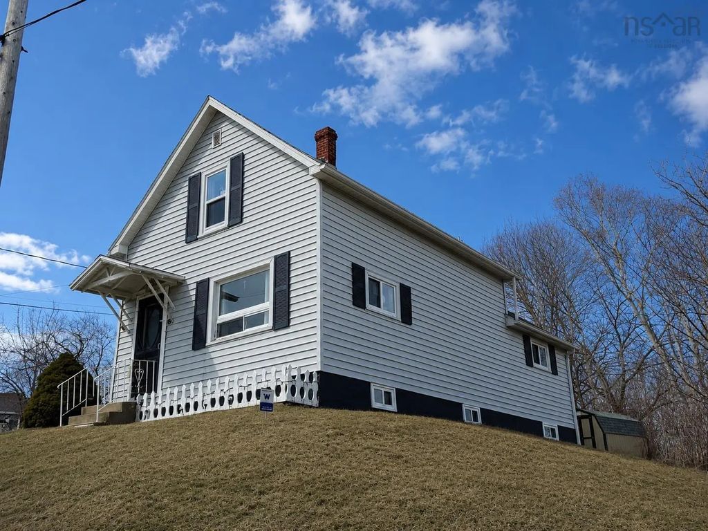 6 Chestnut Street, Trenton