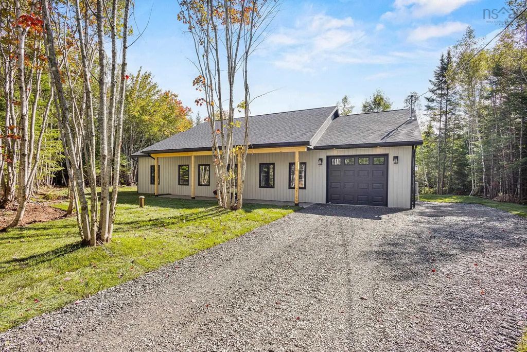 1845 Highway 2, Alton