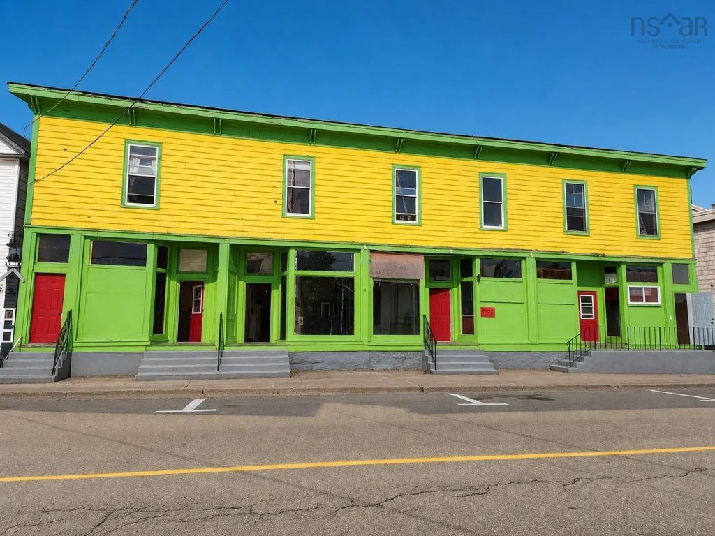 139 Main Street Street, Cumberland
