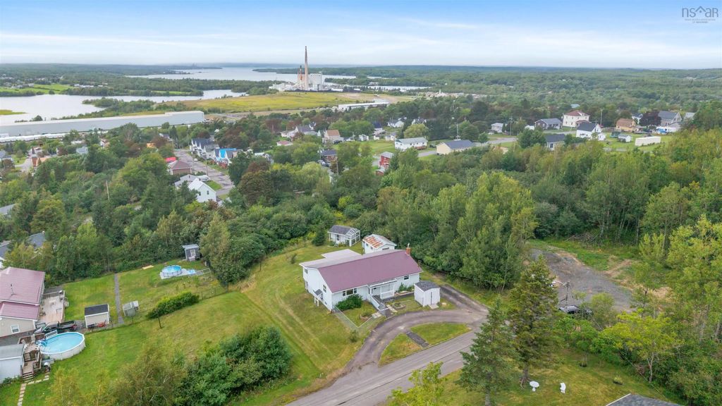9 Anderson Court, Trenton