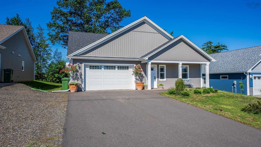 8 Covey Drive, North Kentville