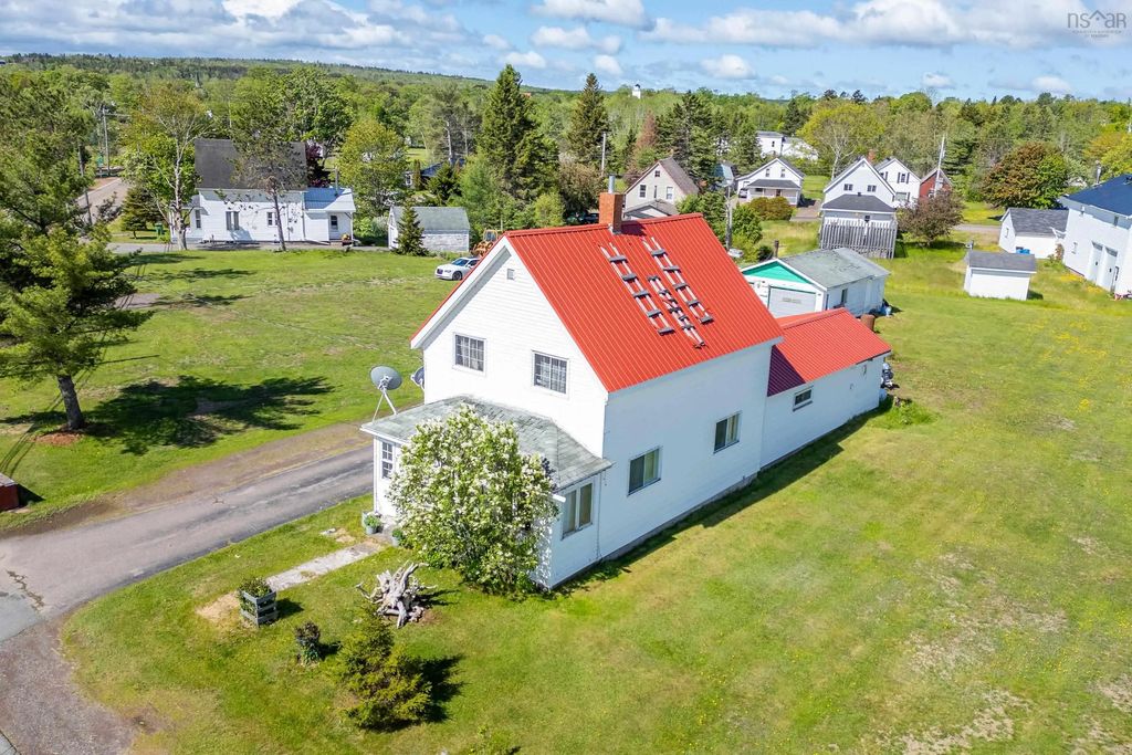 1 Beaver Dam Road, Parrsboro