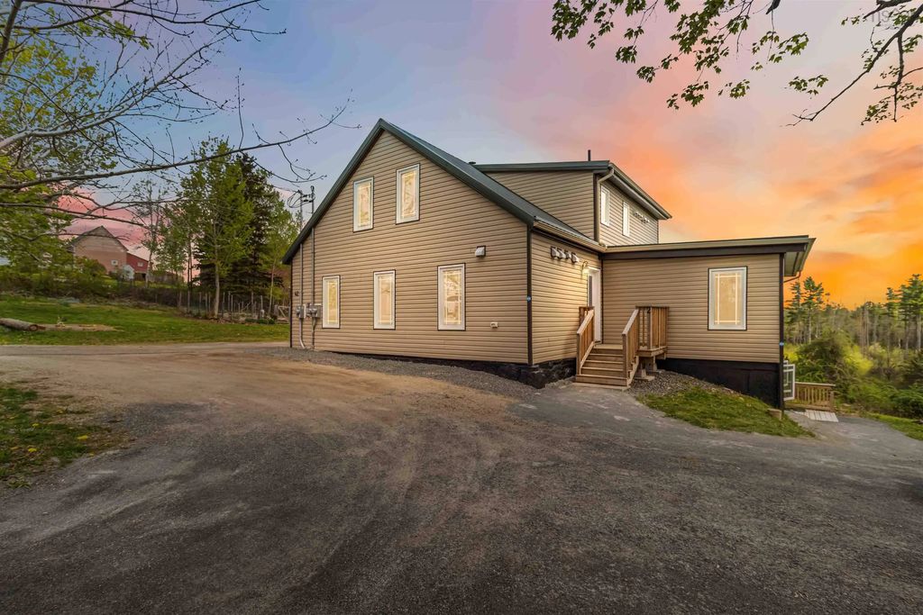 42 Cornwall Road, Blockhouse