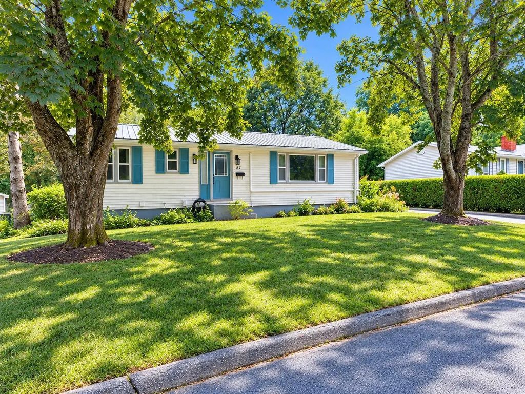 27 Smith Avenue, Bridgewater