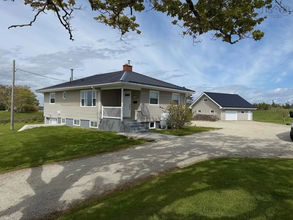 3160 Main Shore Road, Port Maitland