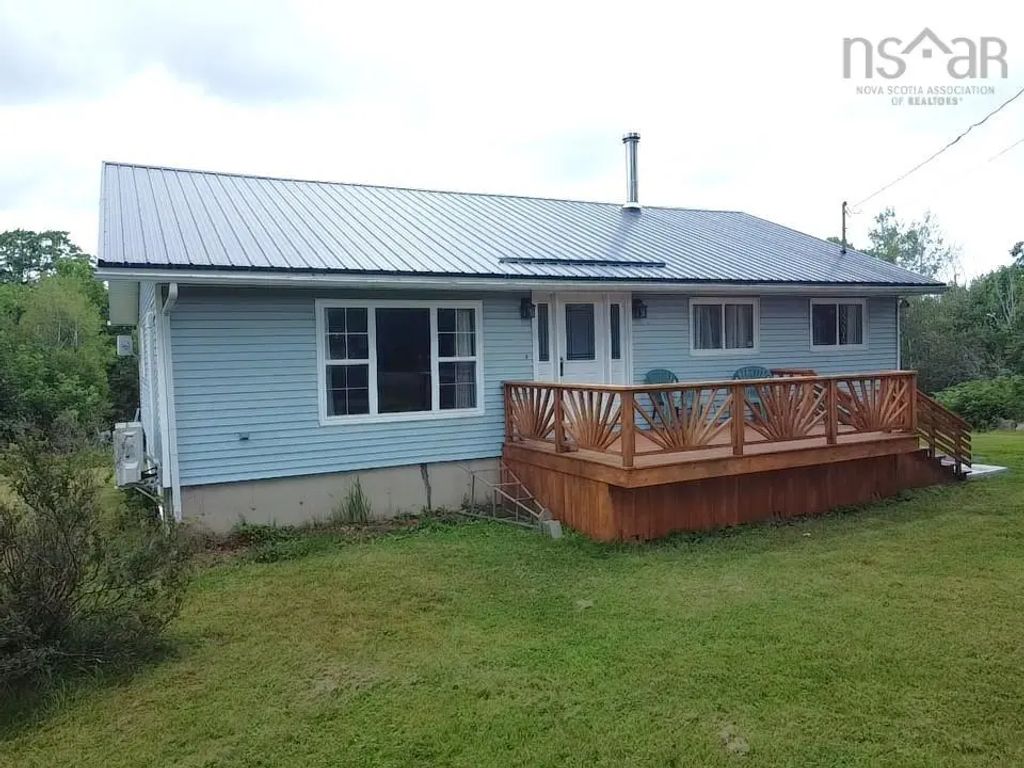 3051 West River East Side Road, Central West River
