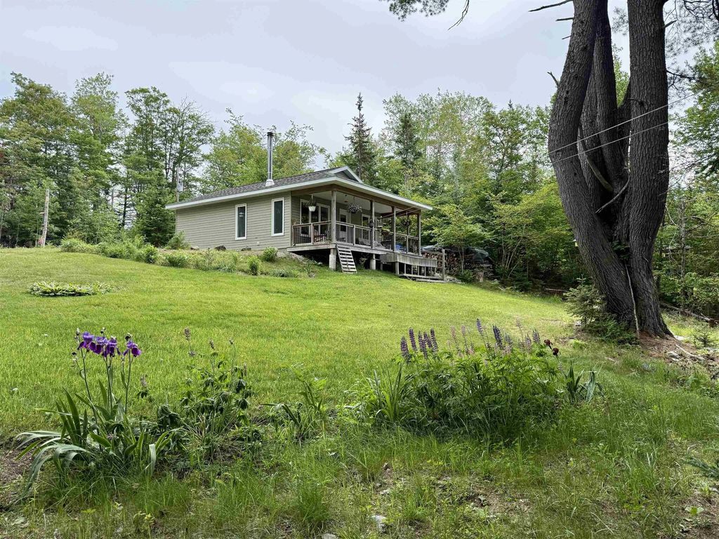 100 Red Hill Road, New Elm