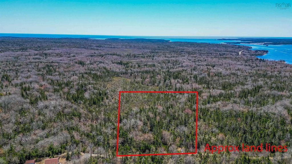 21 Summerset Drive, East Sable River