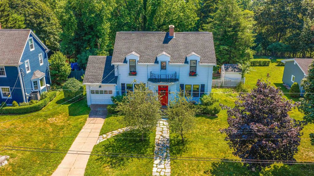 36 Highland Drive, Truro