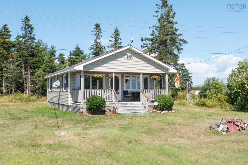 11 Fundy Bay Lane, Lower Debert