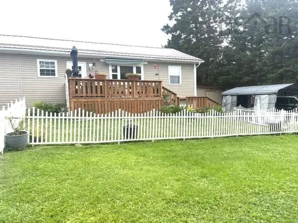 205 Clements Street, Shelburne