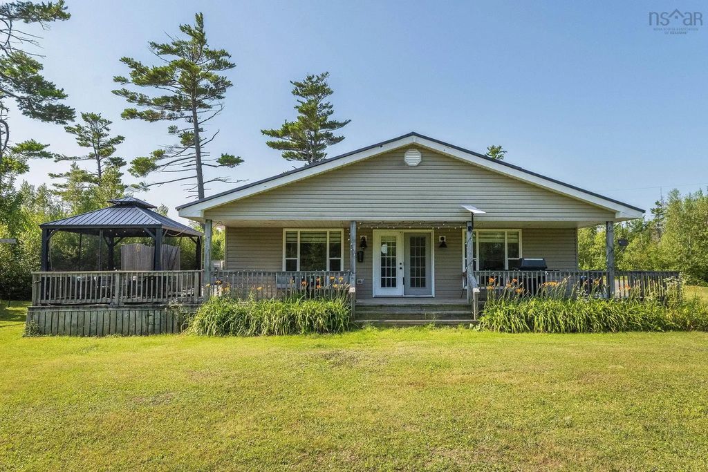 123 Dragon Fly Lane Lane, Three Brooks