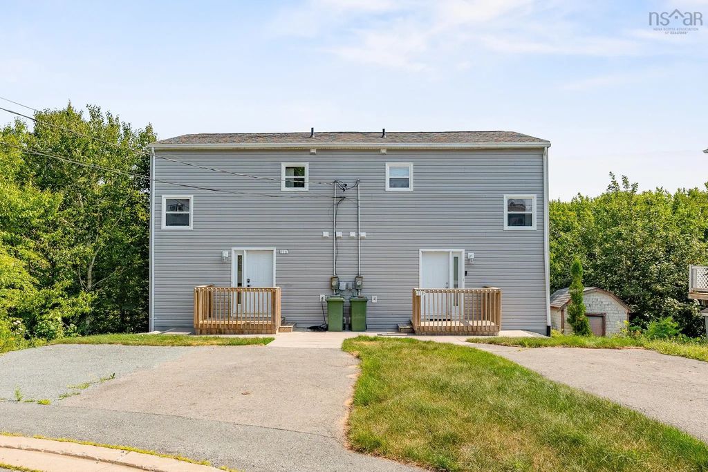 114-116 Thornhill Drive, Halifax