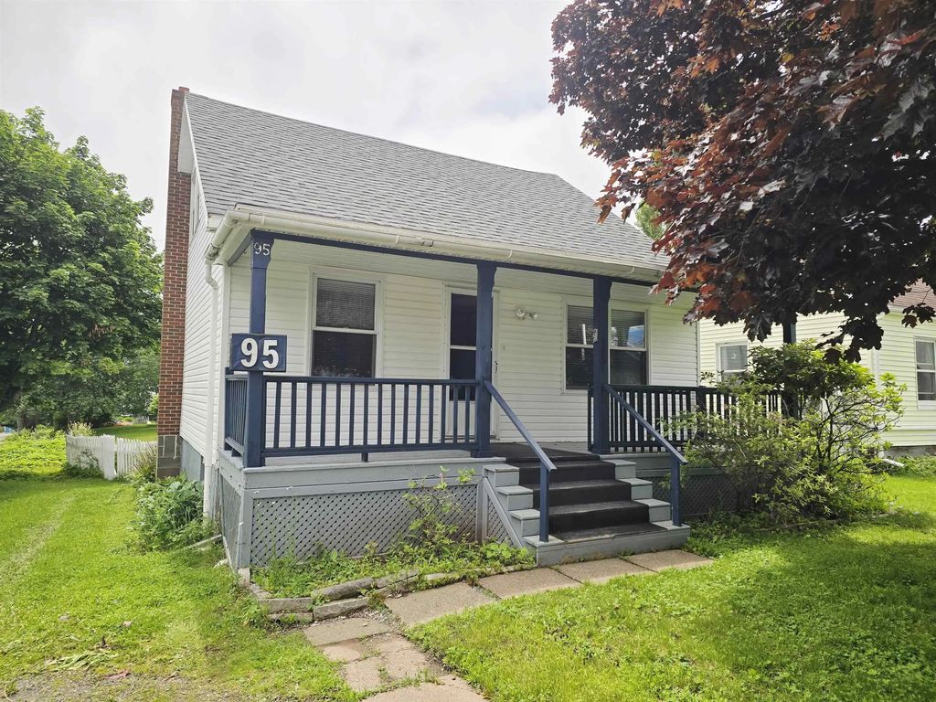 95 Poplar Street, Pictou