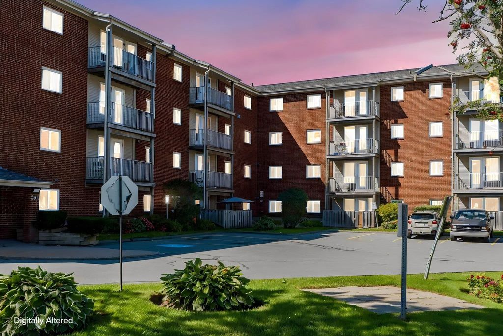 107 281 Windmill, Dartmouth