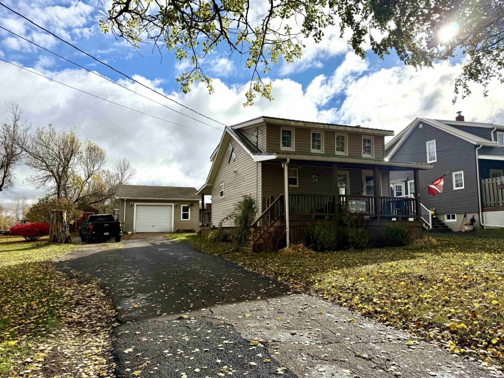 217 Main Street, Springhill