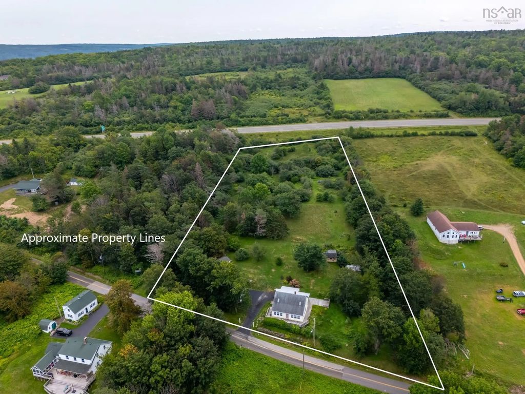 172 East Old Post Road, Smiths Cove