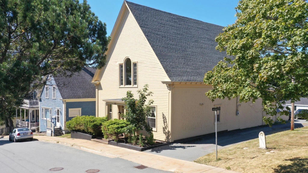 47 Kaulbach Street, Lunenburg