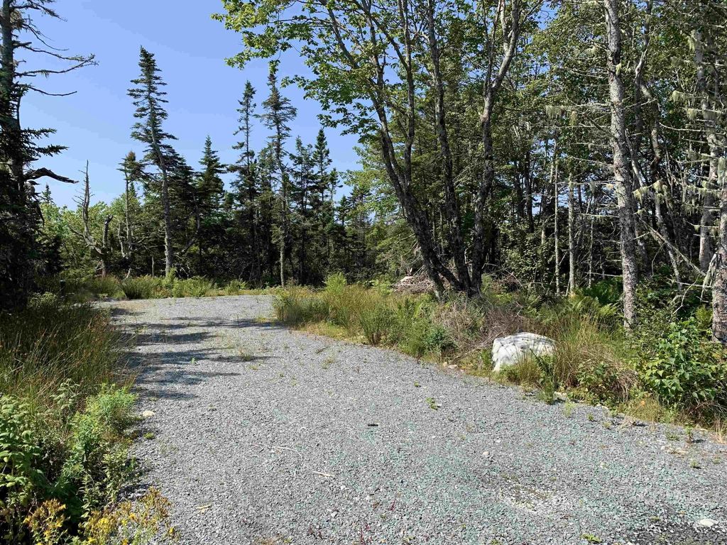 Lot 105 Shore Road, Western Head