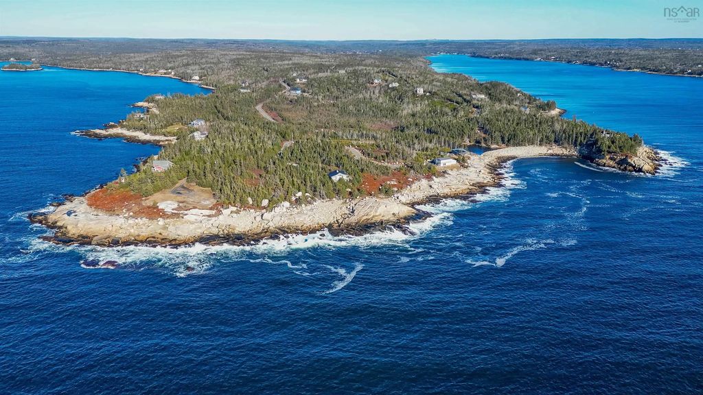 254 Shad Point Parkway, Blind Bay