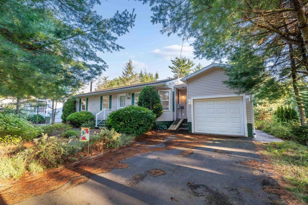 952 Mary Avenue, Centreville