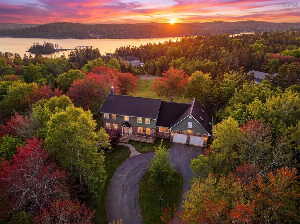 18 Mahar Drive, Shad Bay