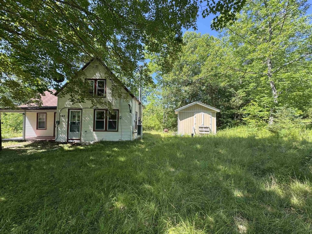 597 North River Road, North River