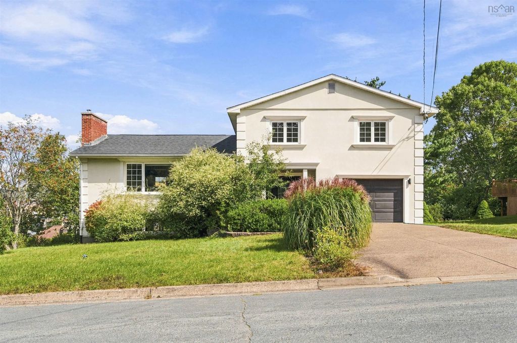 11 Laurentian Drive, Halifax