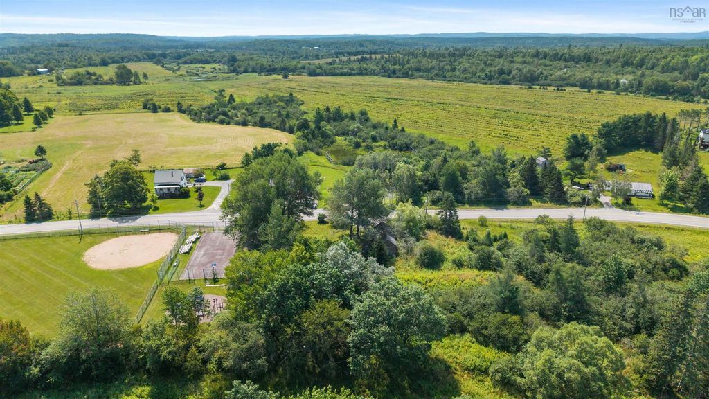 Lot Highway 357, Elderbank