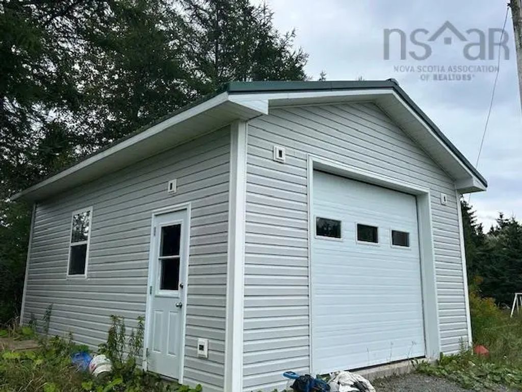 1773 Highway 247, L'Ardoise