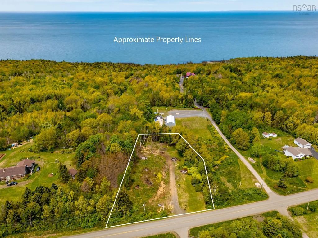 3421 Shore Road W, Hillsburn