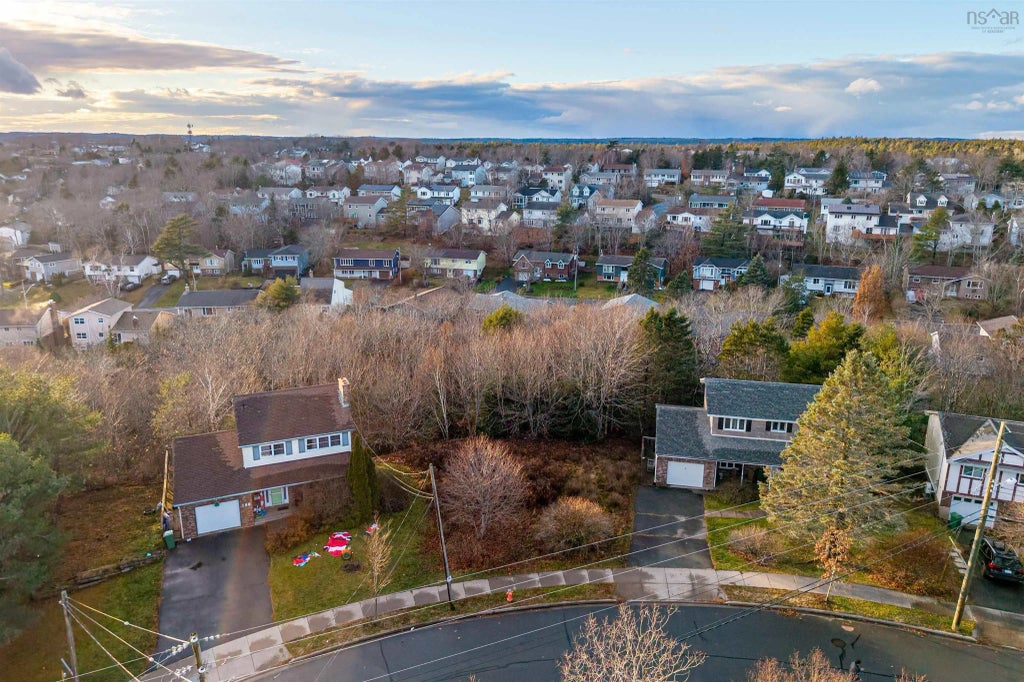 182 Rutledge Street, Bedford