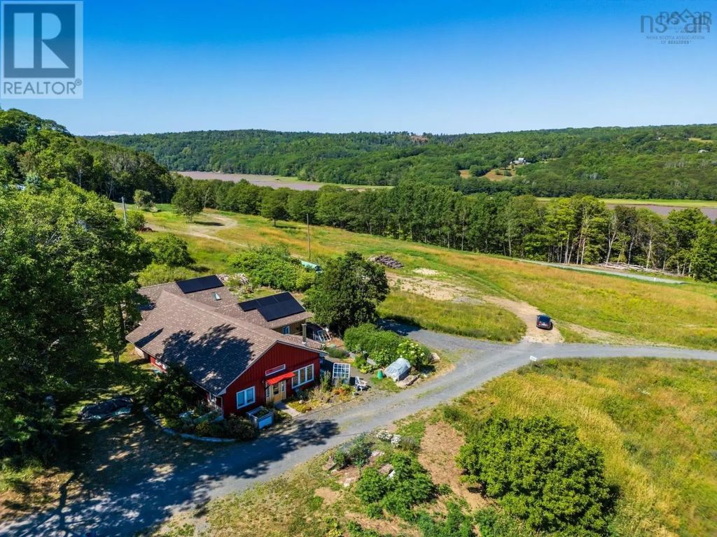 541 Riverview Road, Bear River