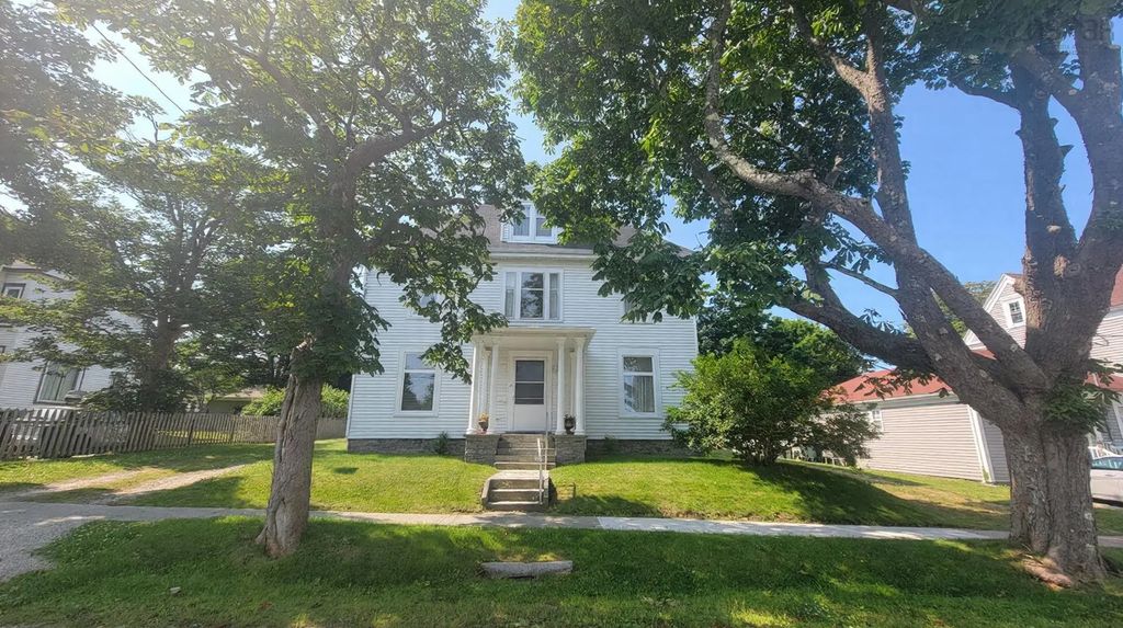 17 Porter Street, Yarmouth