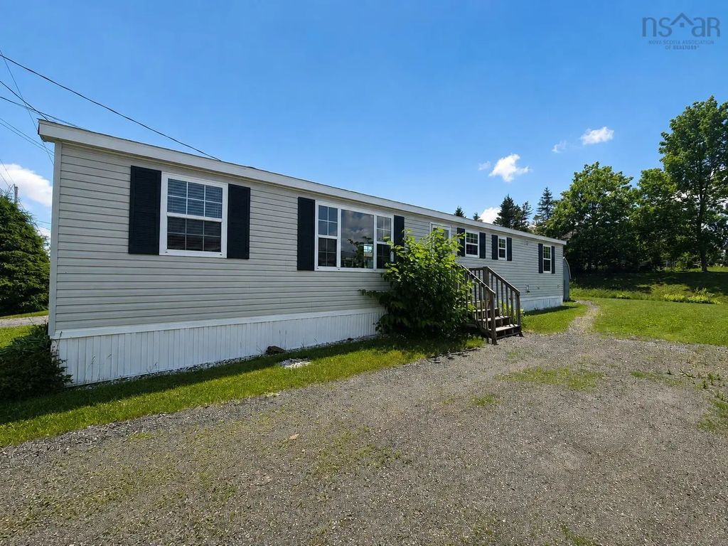58 Greenhill Drive, West River