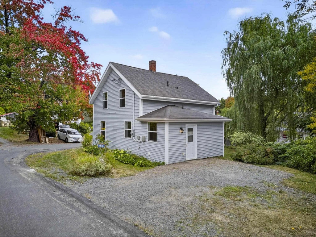 1166 Bigelow Street, Canning