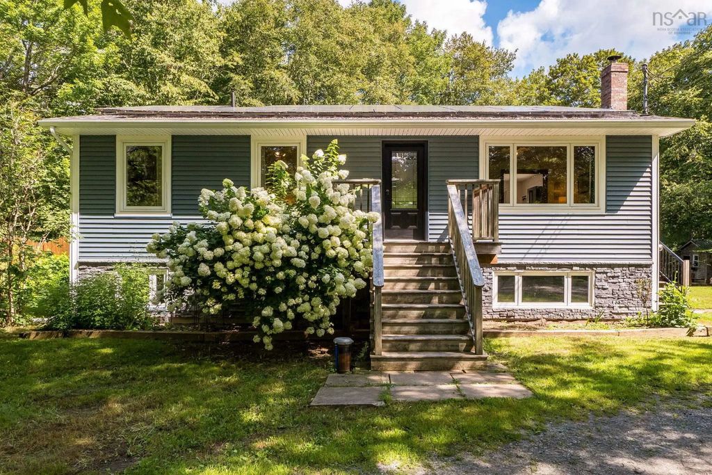 83 Lakecrest Drive, East Uniacke