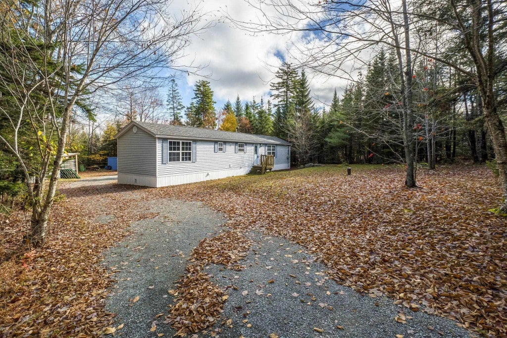 319 Myra Road, Porters Lake