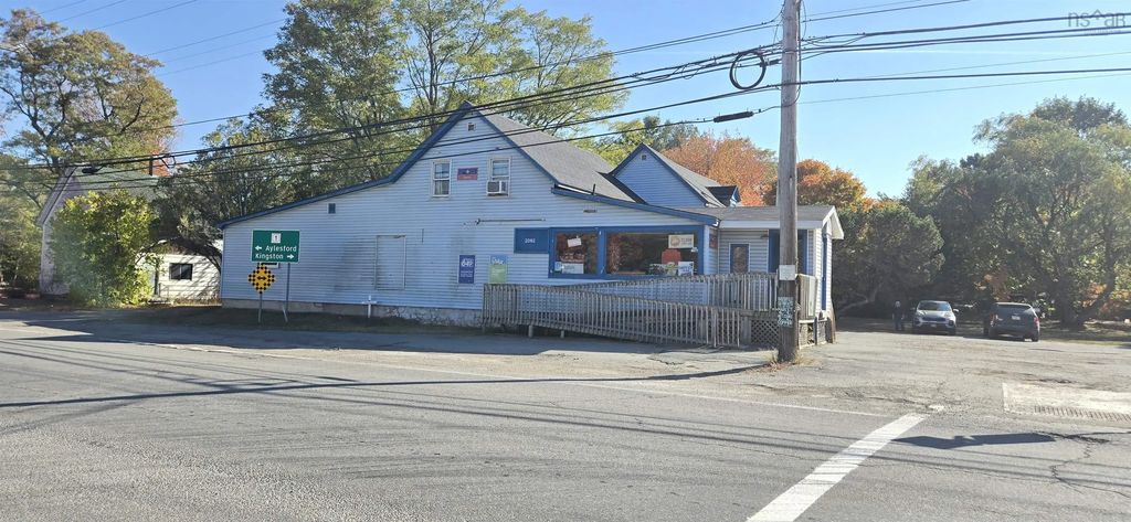 2082 Highway 1, Auburn