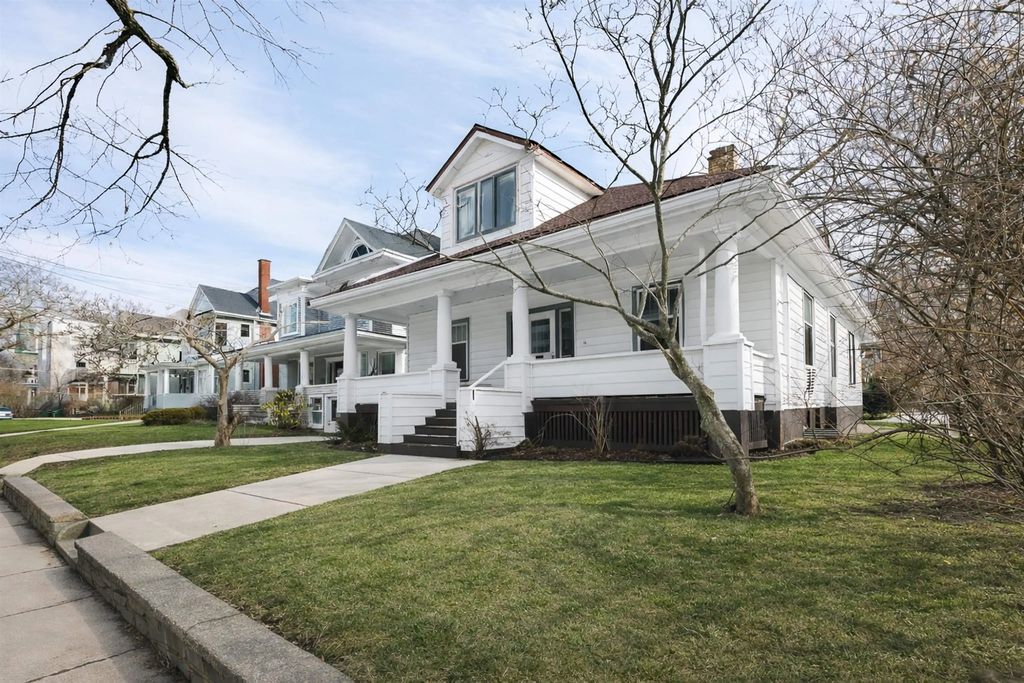 1645 Oxford Street, Halifax