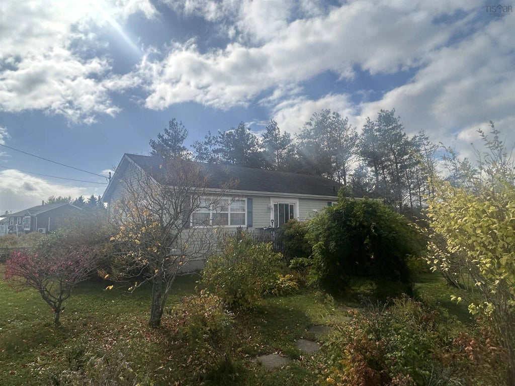 10 Pine Ridge Rd., Lower South River