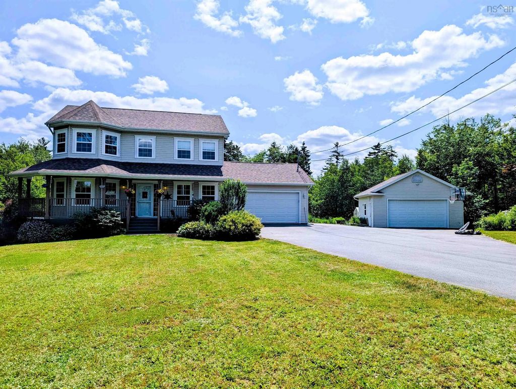94 Valerie Court, Windsor Junction